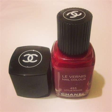 chanel le vernis nail colour 455 lotus rouge|chanel le vernis nail colors.